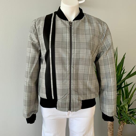 Alice + Olivia Lonnie Reversible Cropped Bomber Jacket in Plaid Size Large - Picture 2 of 11
